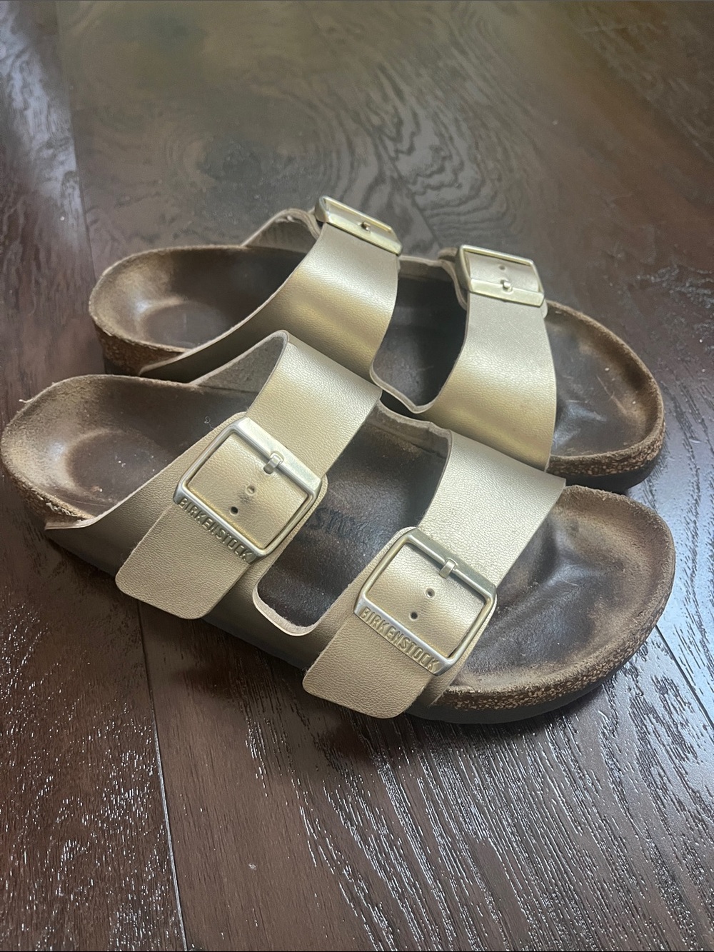 Birkenstock Arizona gold Sandals size 37 (6-6.5)